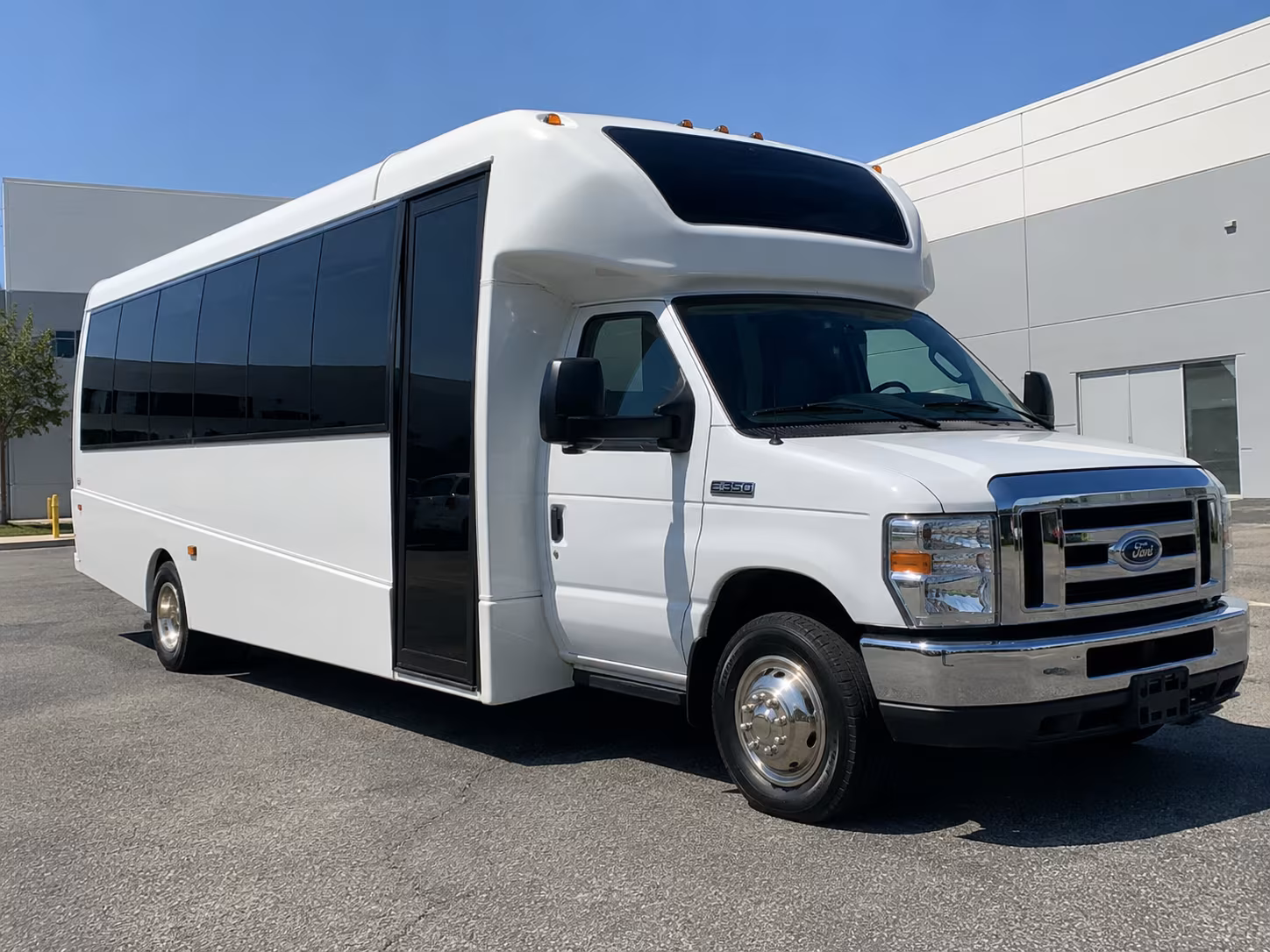 Little Rock Airport Shuttle & Transportation party bus exterior