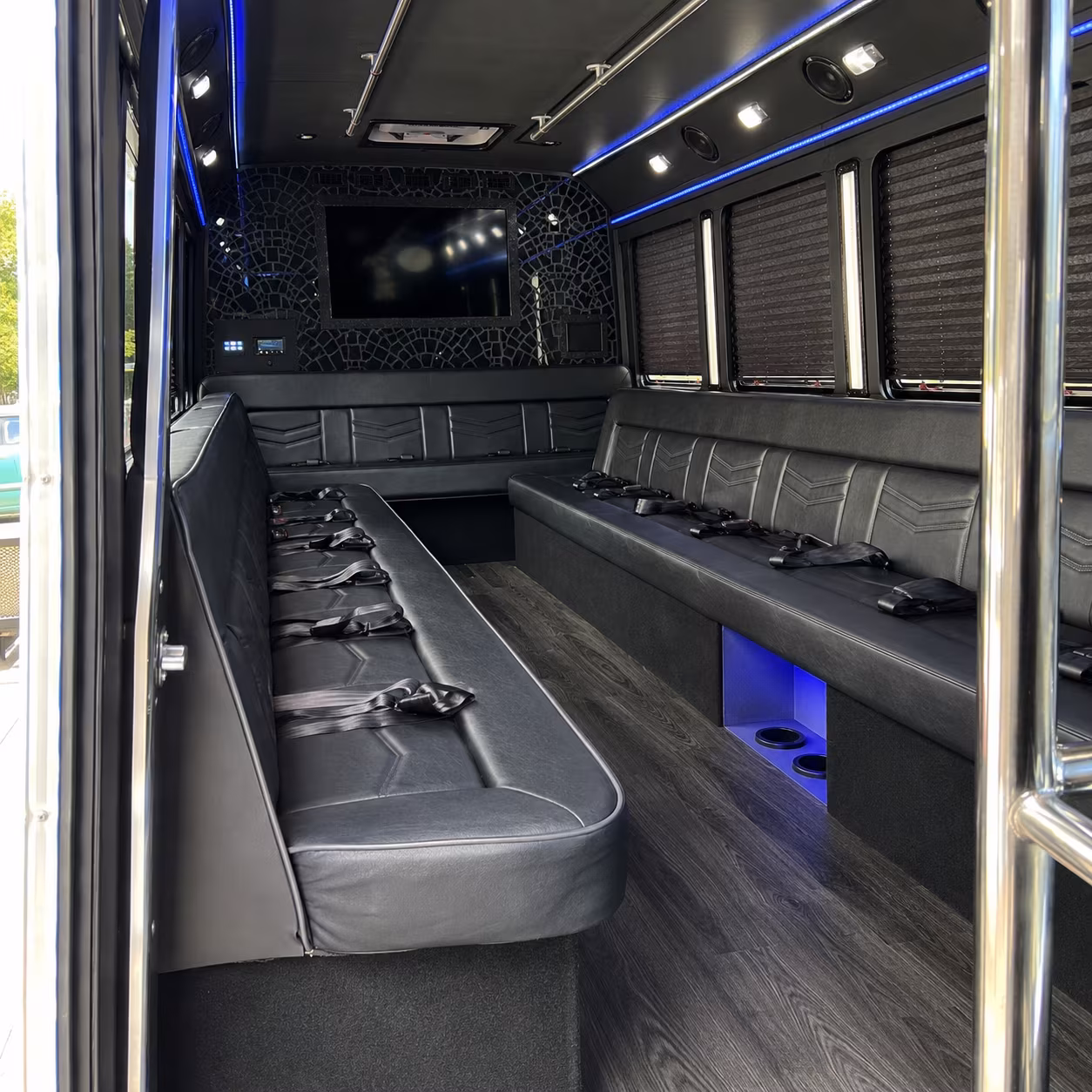 Little Rock Winery Tour & Pub Crawl Transportation party bus exterior