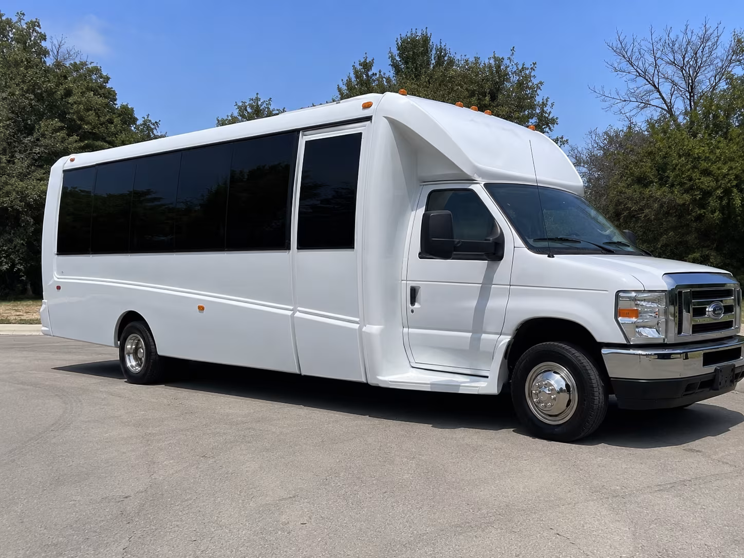 Little Rock Winery Tour & Pub Crawl Transportation