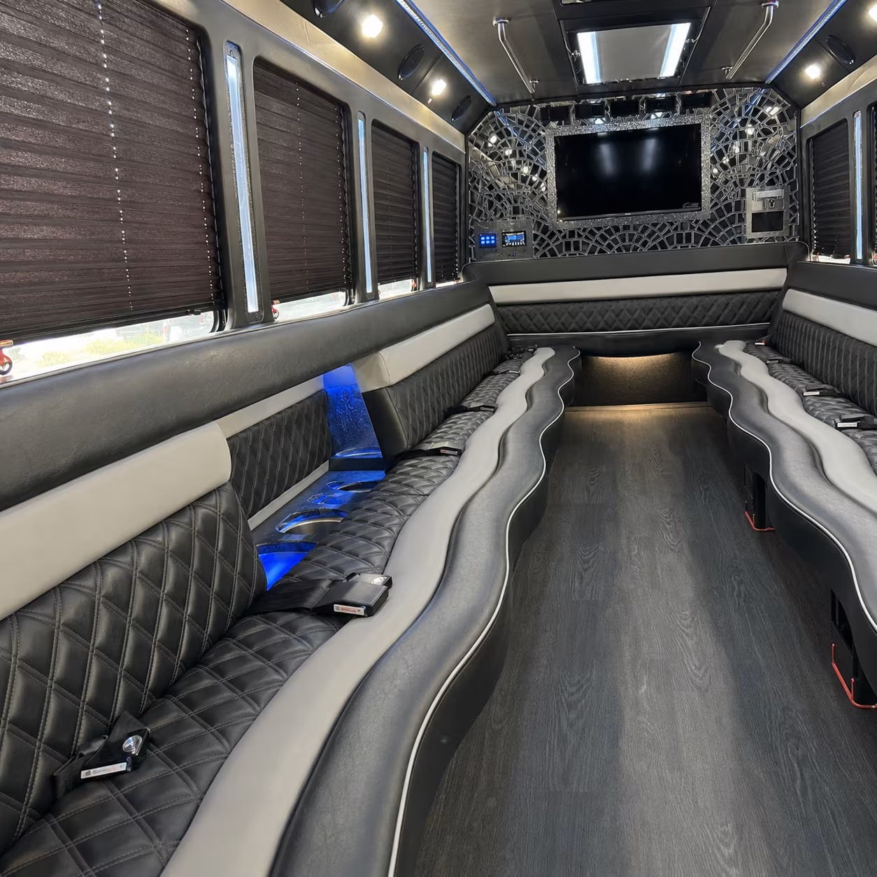 Memphis Homecoming & Prom Party Bus Rentals
